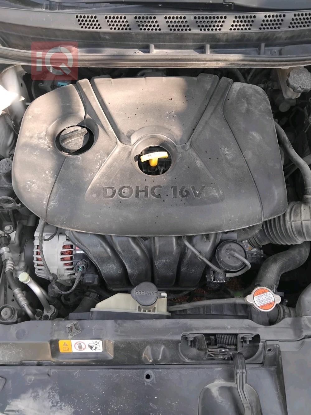 هیۆندای ئەلەنترا